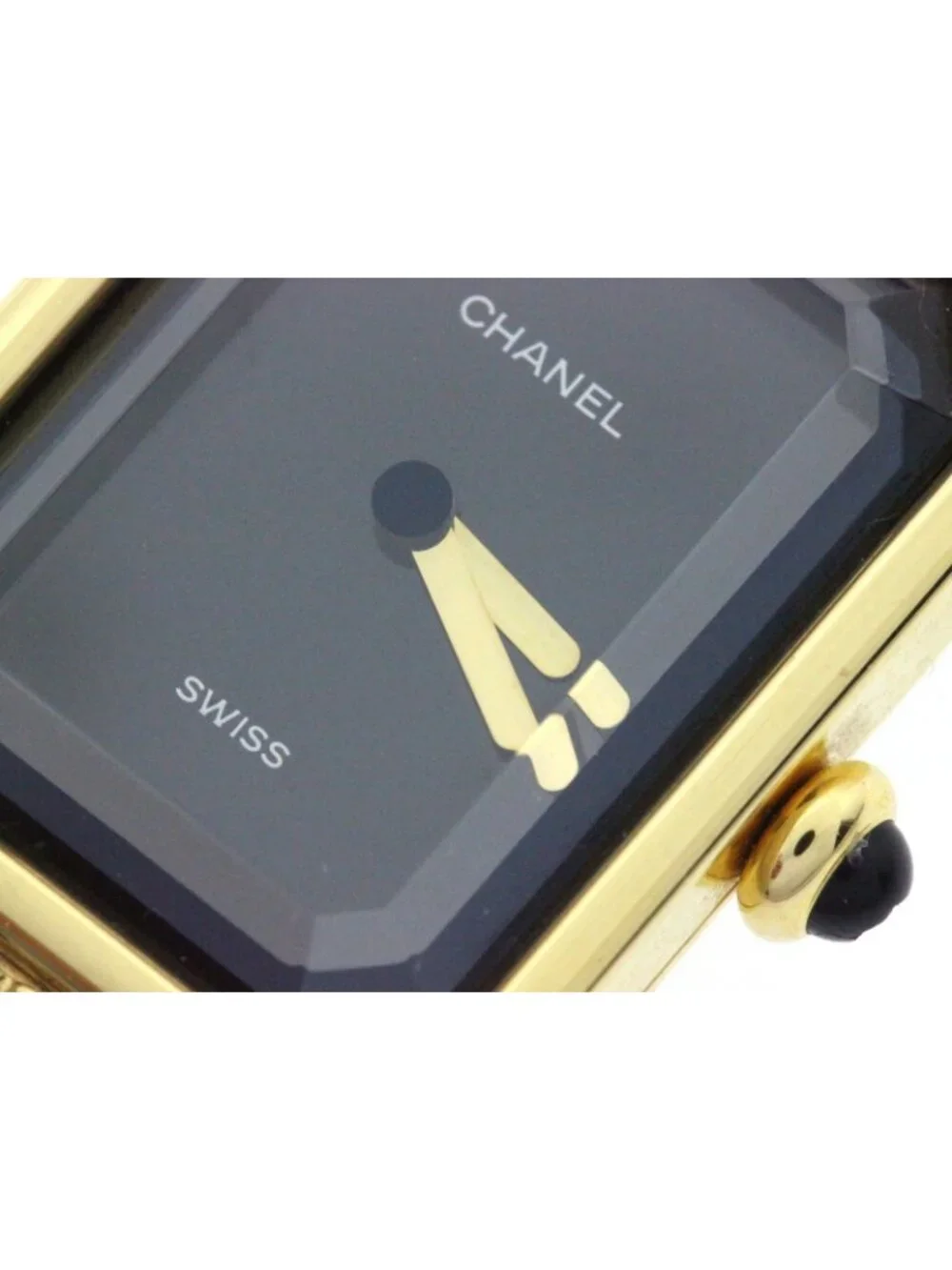 CHANEL brand movement
